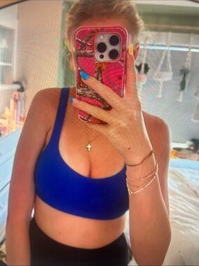 lululemon athletica Scoop Sports Bra in Royal Blue